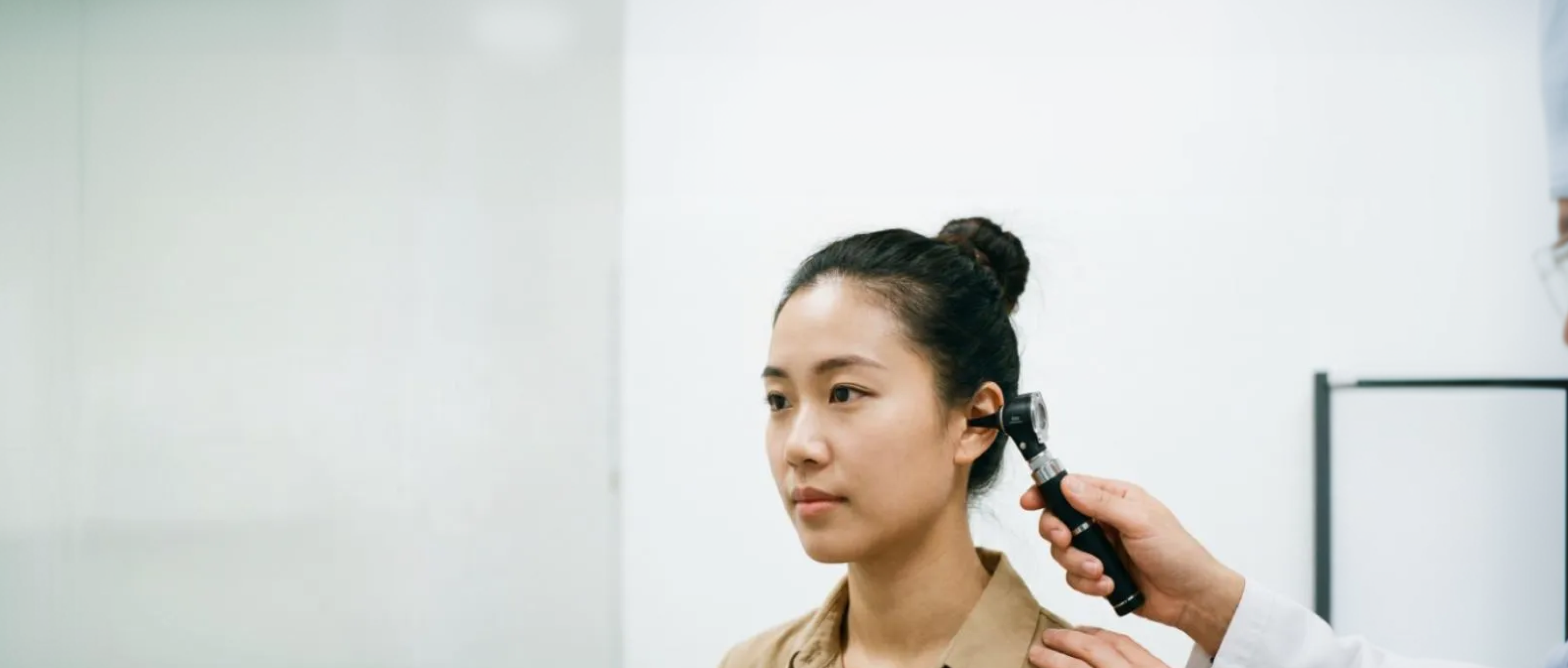 난청 치료 과정(내시경 검사·정밀 청력검사·진단·맞춤 치료·지속 관리) 안내 이미지